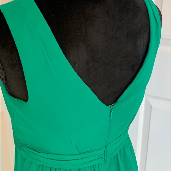 David’s bridal emerald size 6 short chiffon dress - Picture 3 of 8
